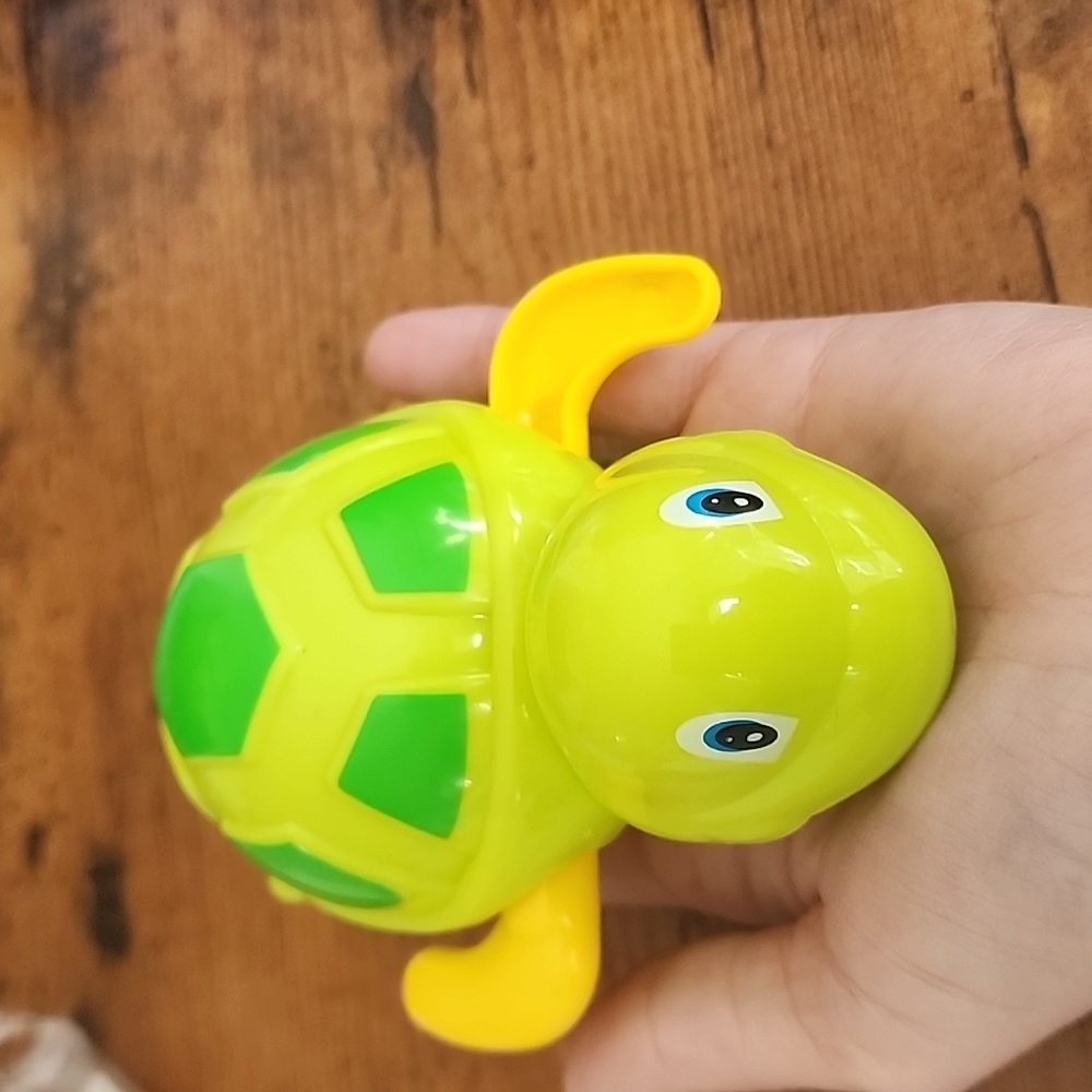 Funny Swimming Turtle Bath Toy perfect For 2-6yrs Old Toddlers